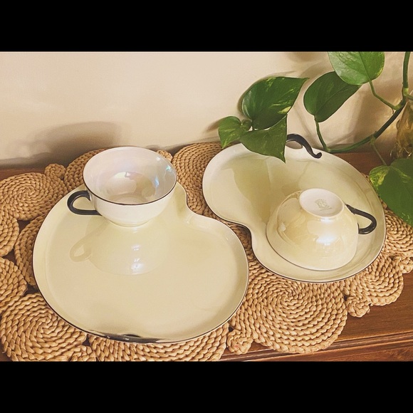 Dining Vintage Opalescent Tea Cups 2 And Two Serving Platters Poshmark